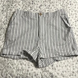Cute striped Forever 21 shorts L